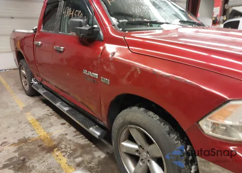 2010 Dodge Ram 1500 Slt/Sport/Trx z USA, uszkodzony, nr VIN 1D7RV1GT8AS189037